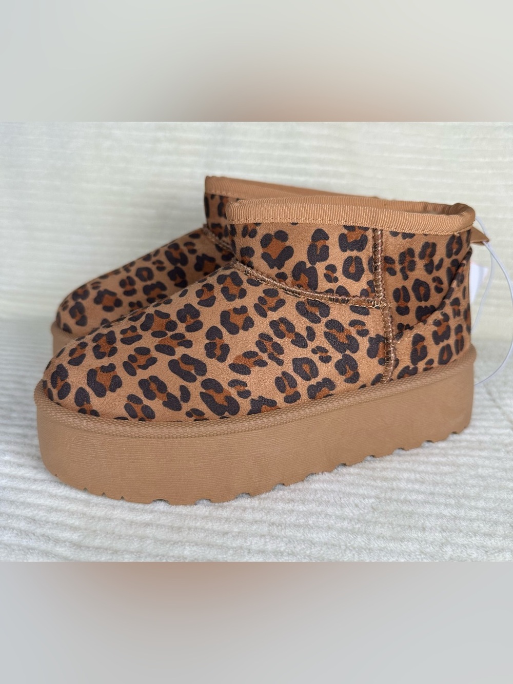 Olivia & Kate Little Girls Stormy Leopard Platform Booties NWT Size 1